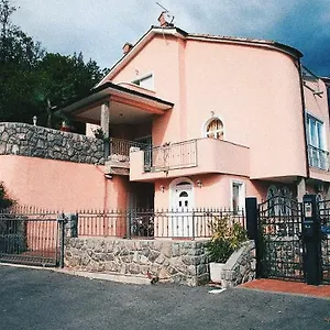 Mihaela Apartman Ičići